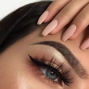 Meet your Posher, Ana